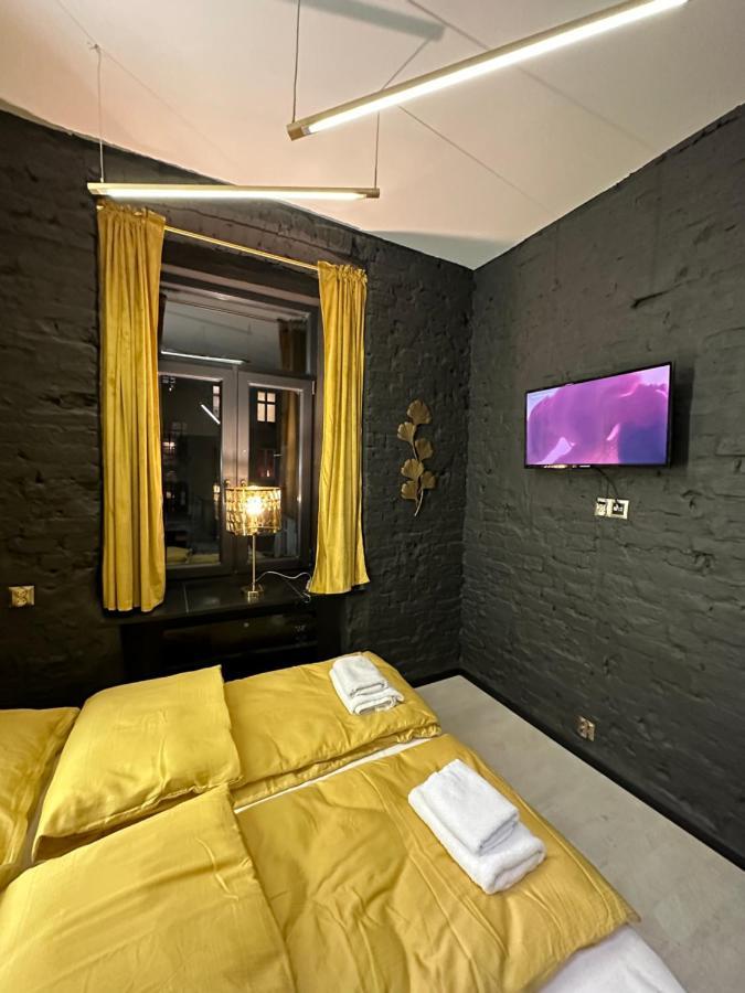 Darkhouse Versace Gold Łódź Esterno foto